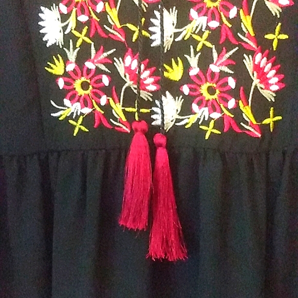 Floral Embroidered Boho Babydoll Barrel Sleeve Top Size Small - Picture 3 of 13